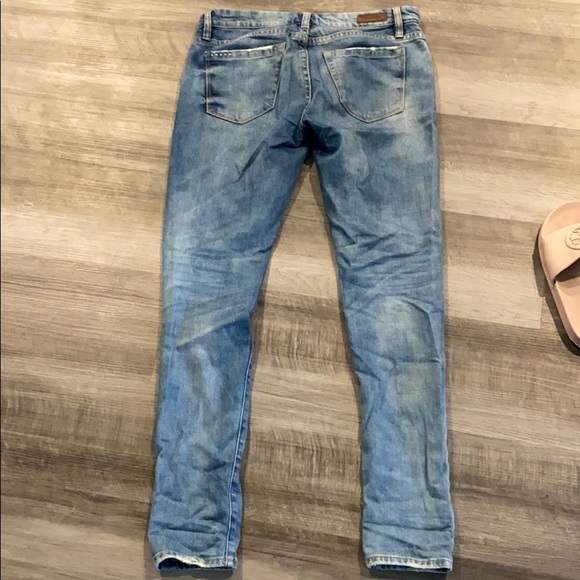 Blank NYC distressed jeans - Picture 2 of 3